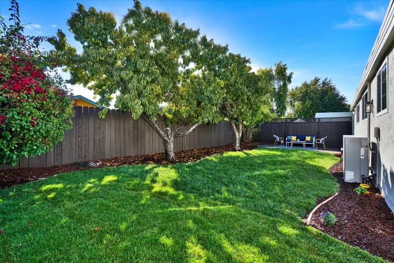 1790639332