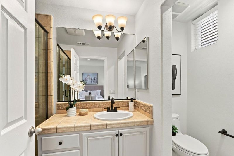 1786575652