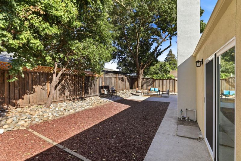 1786928478