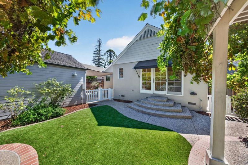 1786818632