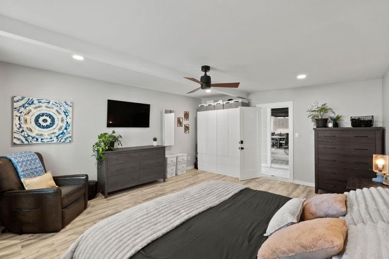 1783799311