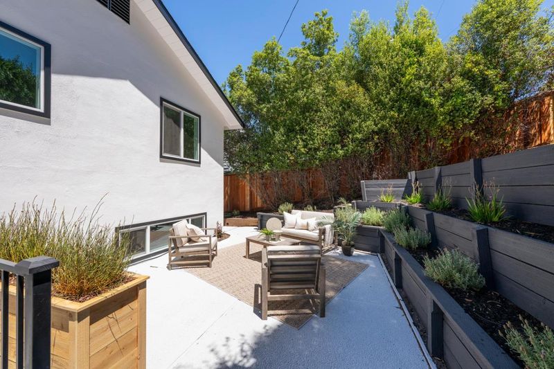 1787116711