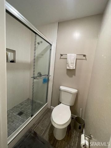 1746731081
