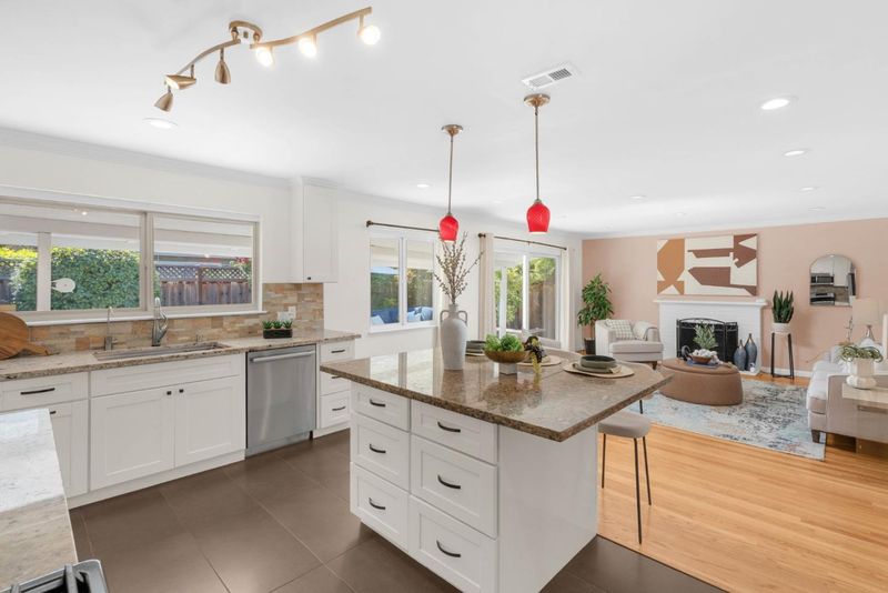1785005317