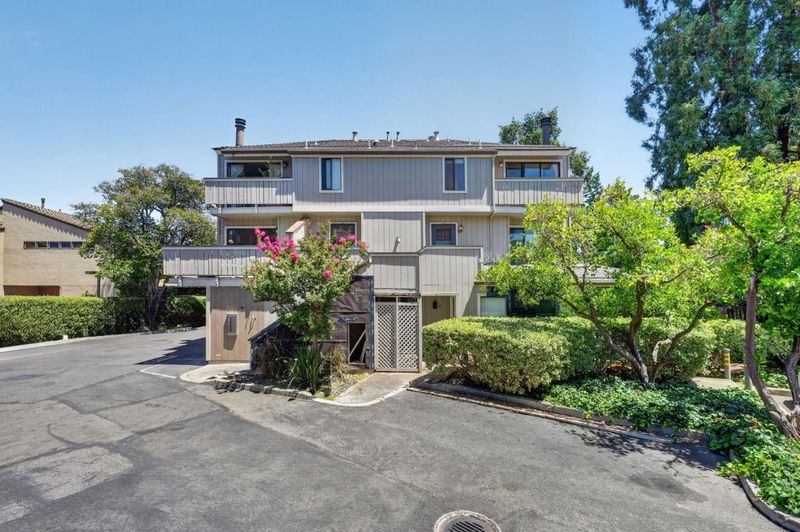 1786736915