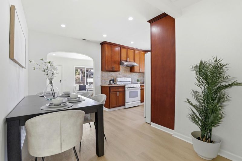 1779543030