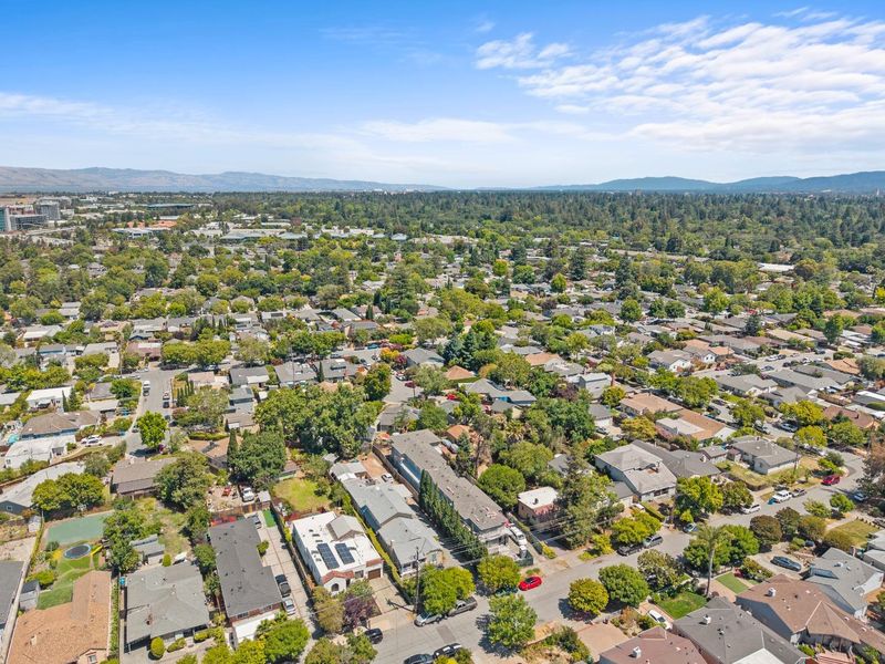 1783648125