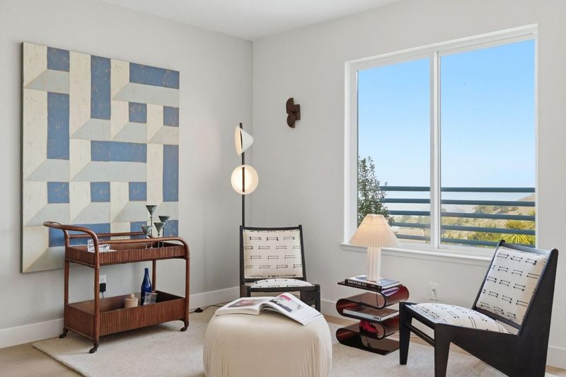 1790309909