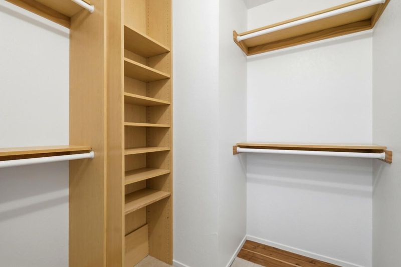 1781756319