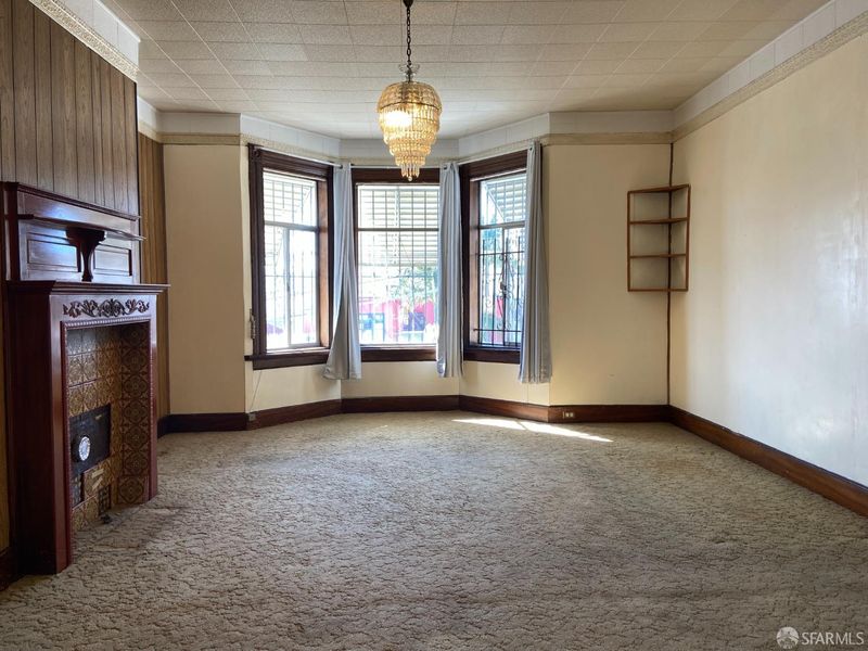 1792007352