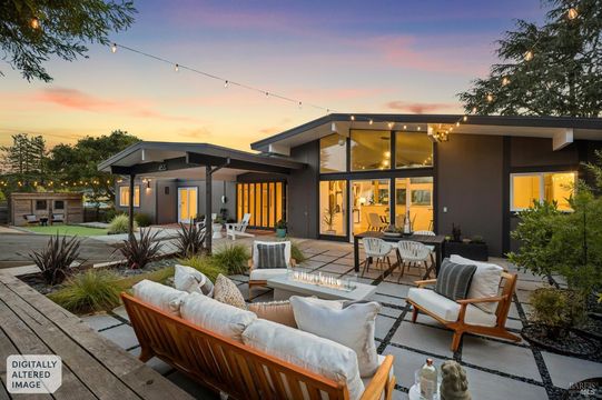1778961905