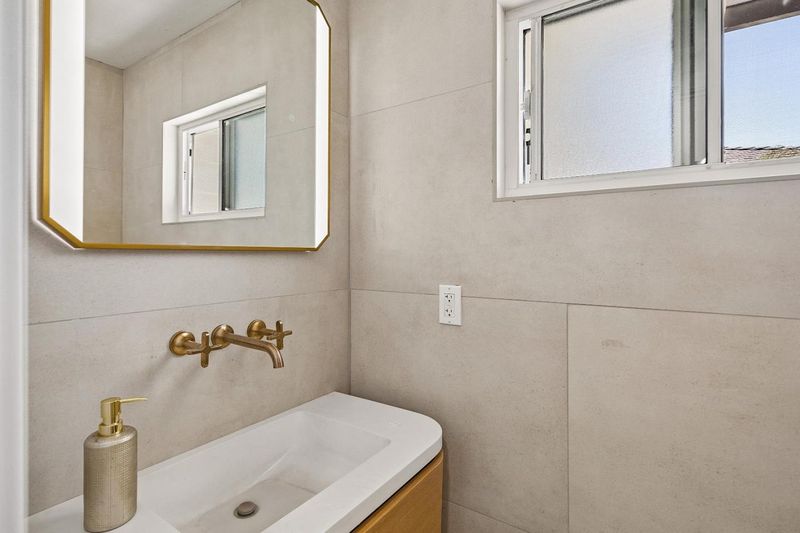 1785966547