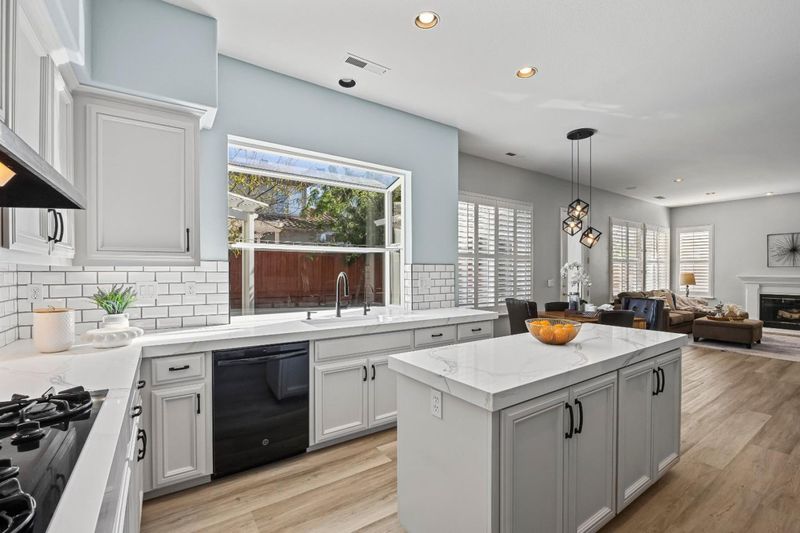 1790192927