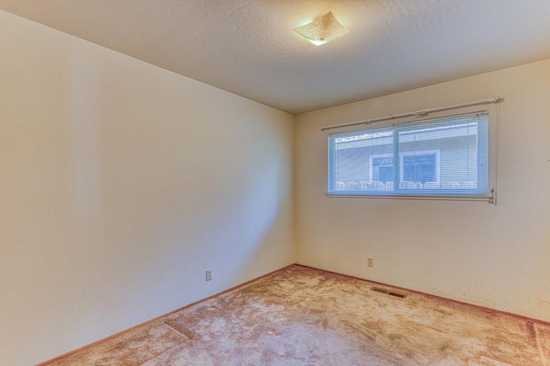 1792160320