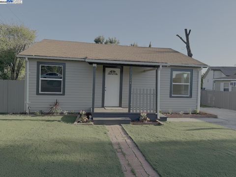 1746126306