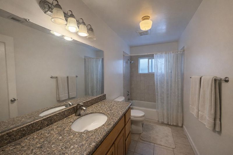 1786922304