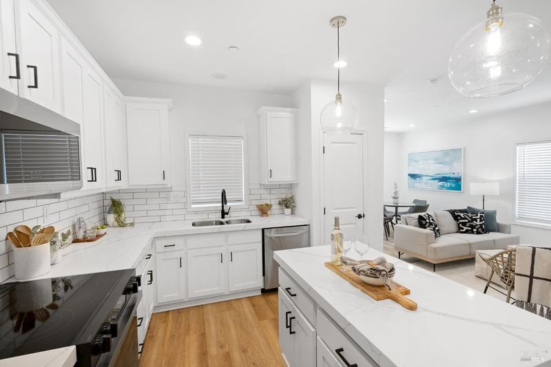 1786484094