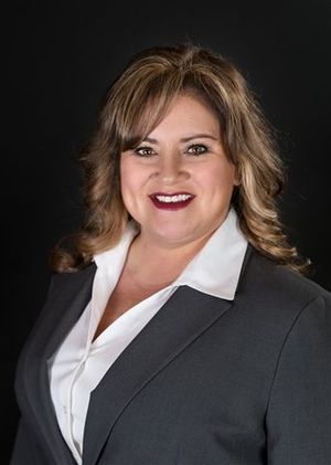 Angela  Martinez