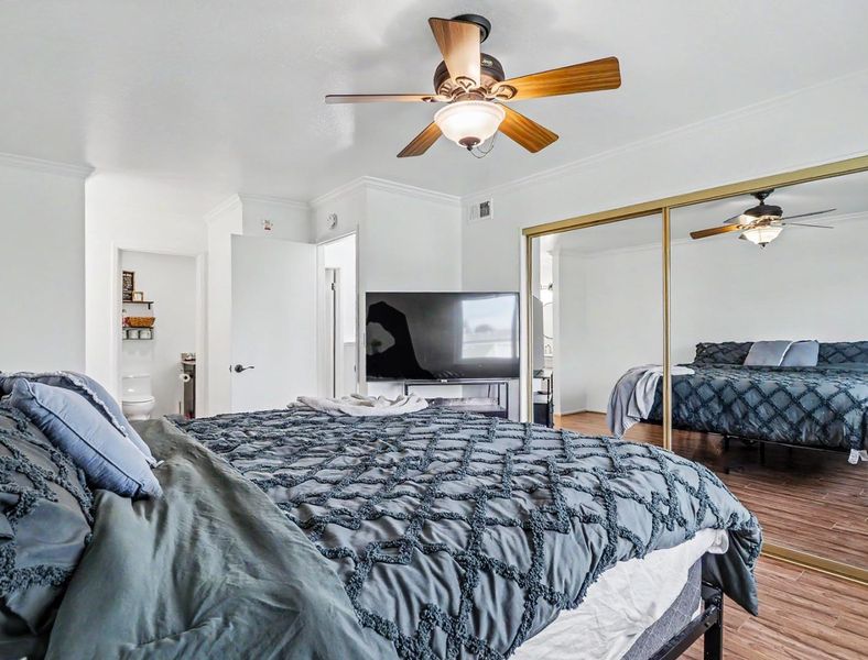 1786079913