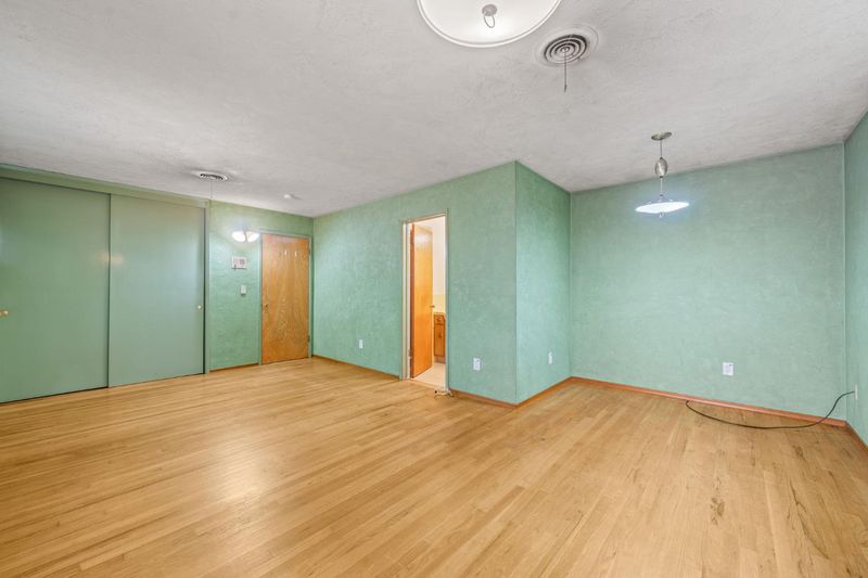 1760065490
