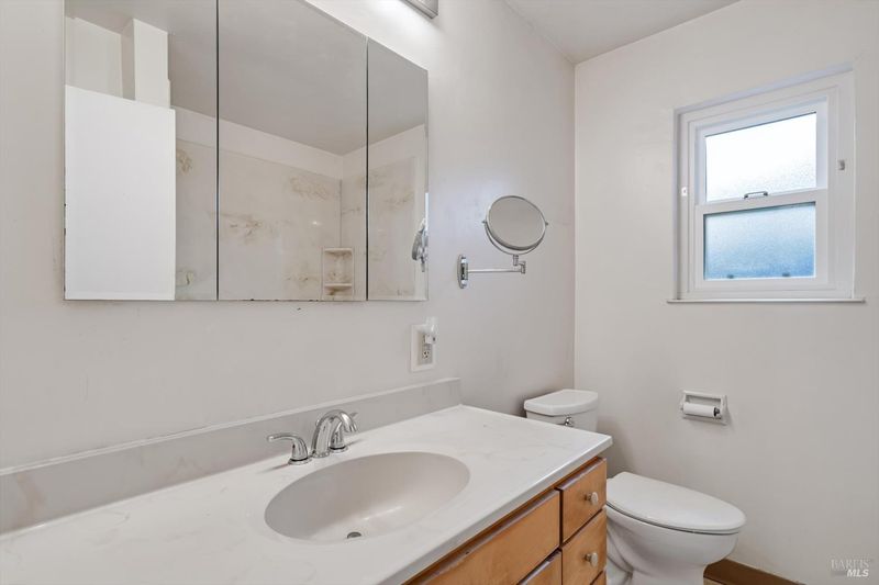 1790201055