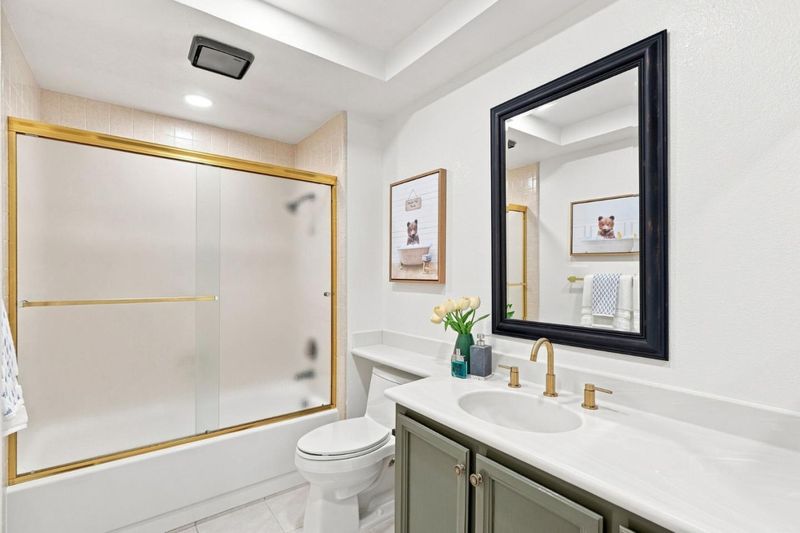 1789508977