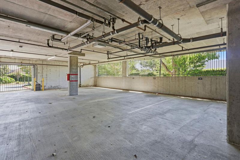 1785903515