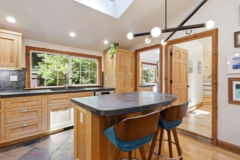 1785990633