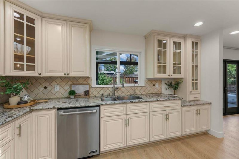 1790200834