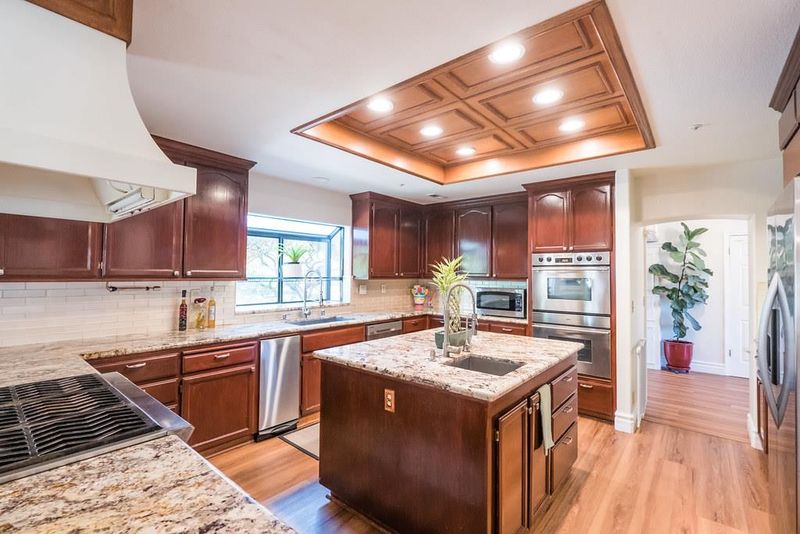 1790272128