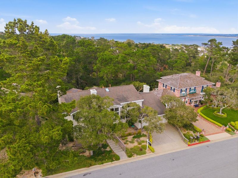 1785640718