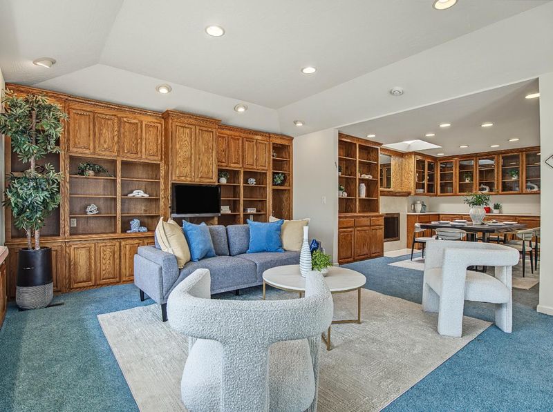 1789850913
