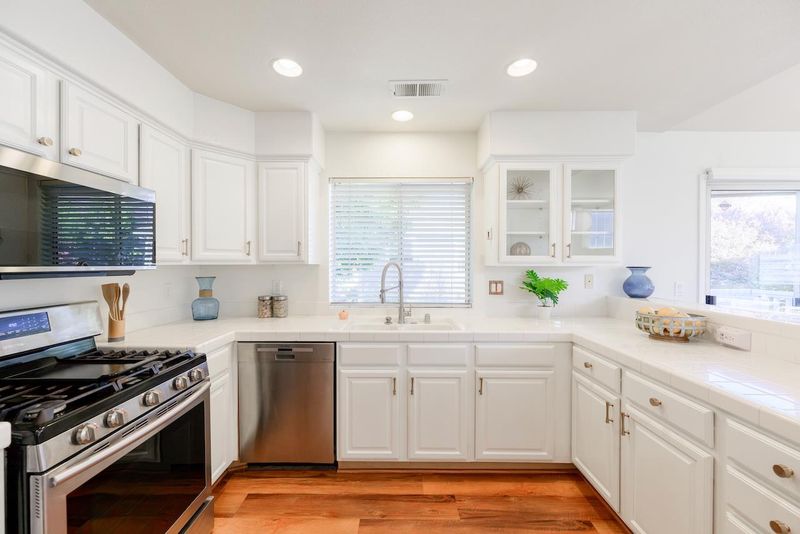 1792606736