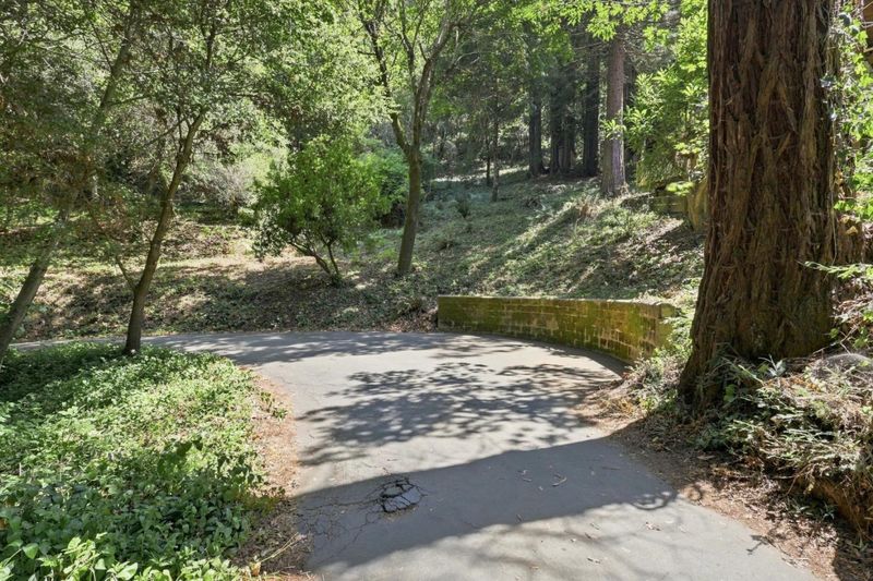 1787894316