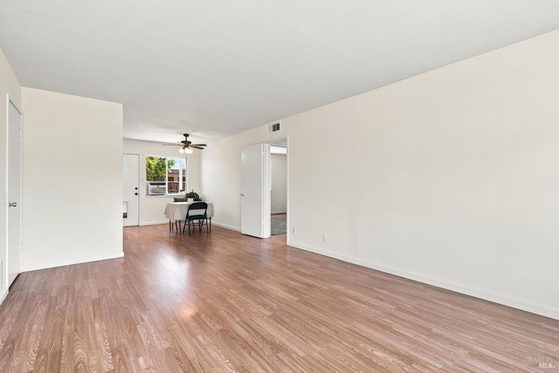 1785952376