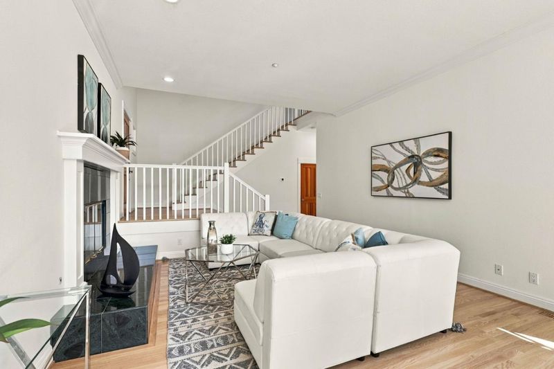 1790002832