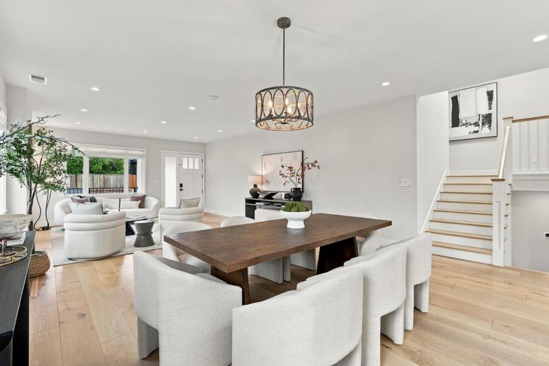 1789875025