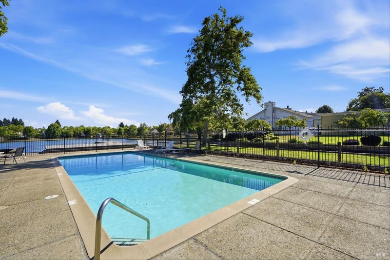 1790915360