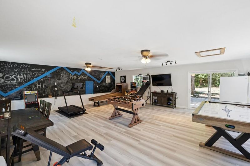 1788098438