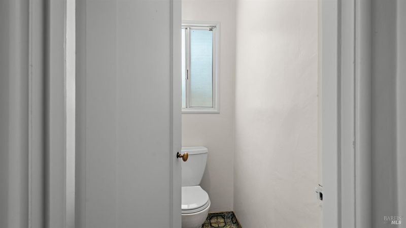 1786334016