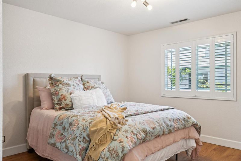 1784940016