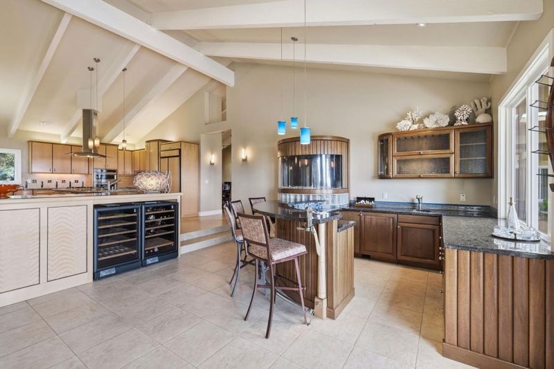 1790395232
