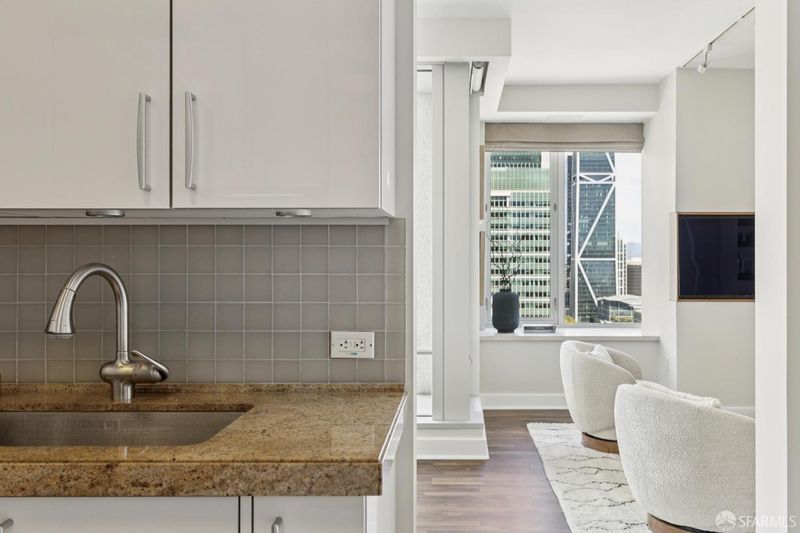 1790808552