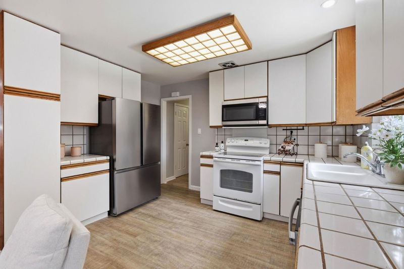1781302728