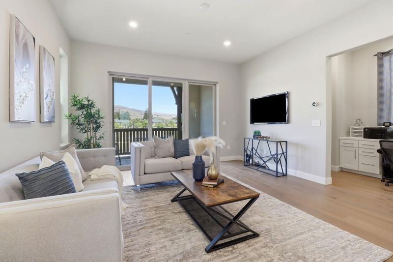 1785270633