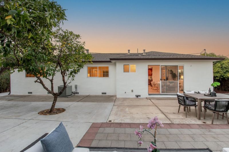 1792999828