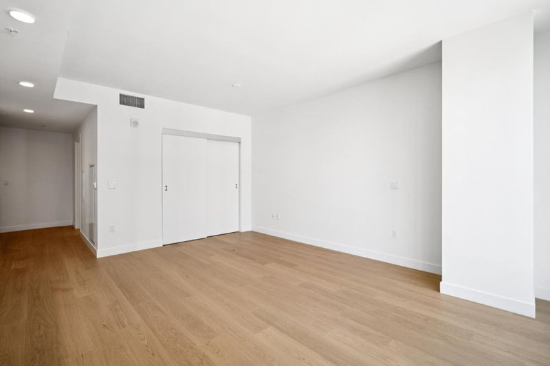 1790208071