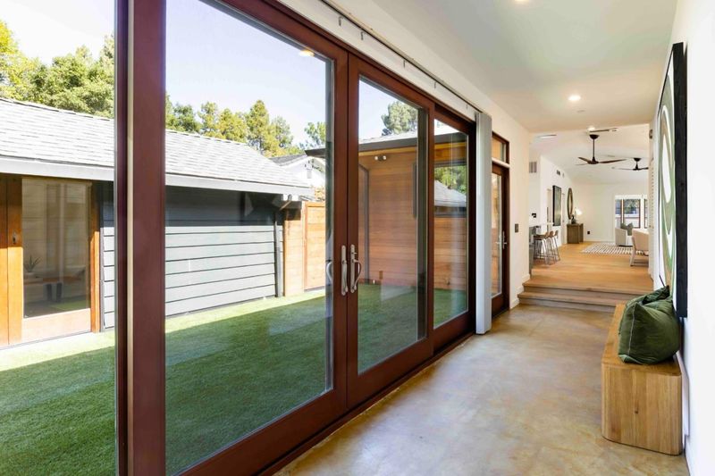 1786555847