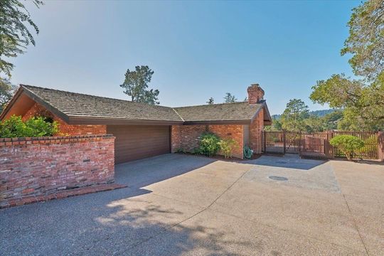 1792111471