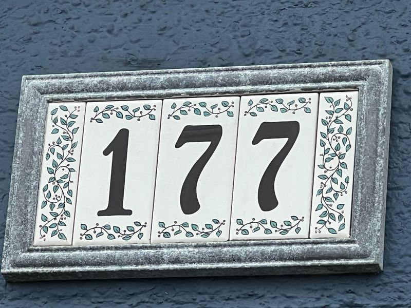 1786983524